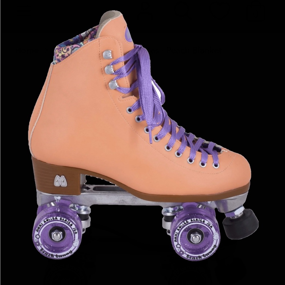 Moxi Beach Bunny Roller Skates